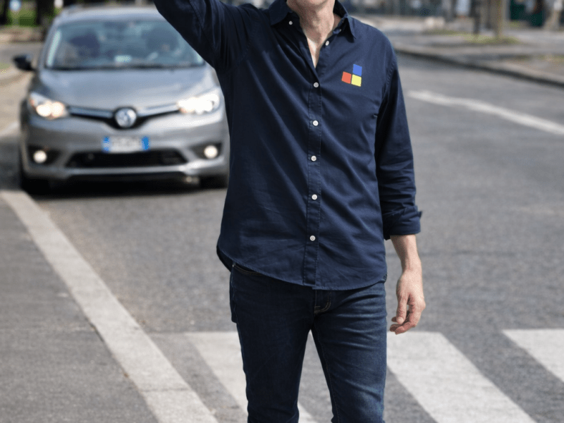 Pedoni, strisce e buon senso: ciò che dice il Codice della Strada (e ciò che potrebbe salvarci la&nbsp;vita)